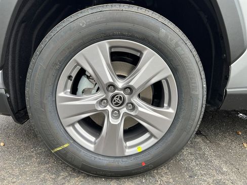 New 2025 Toyota RAV4 XLE image 6