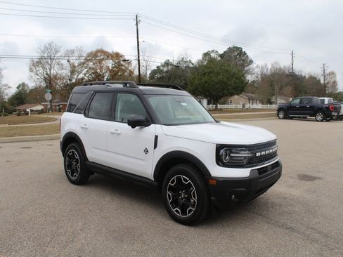 New 2025 Ford Bronco Sport Outer Banks w/ Outer Banks Tech Package+ image 3