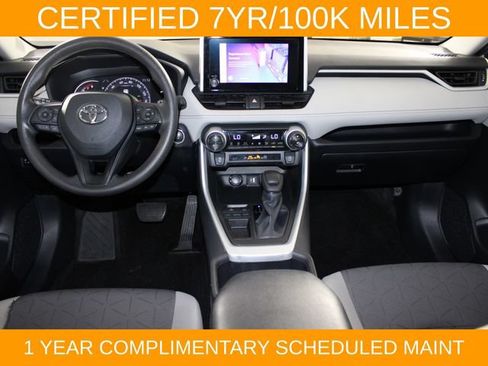 Used 2024 Toyota RAV4 XLE FWD image 16