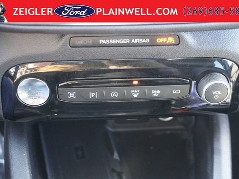 Used 2024 Ford Escape Platinum AWD/4WD image 24