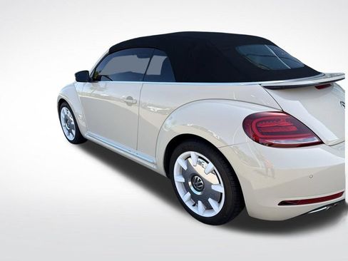 Used 2019 Volkswagen Beetle 2.0T Final Edition SEL FWD image 5