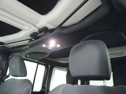 Used 2021 Jeep Wrangler Unlimited Sport image 11