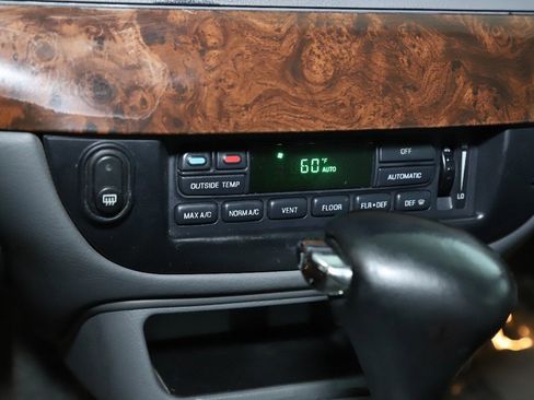 Used 2005 Mercury Grand Marquis LS image 35