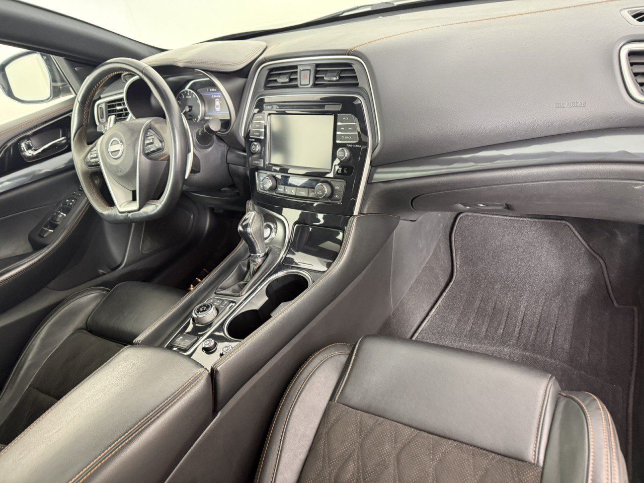 Used 2023 Nissan Maxima SR FWD image 11