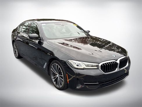 Used 2021 BMW 530i w/ M Sport Package image 7