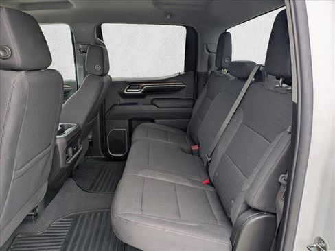 Used 2023 Chevrolet Silverado 1500 LT image 18