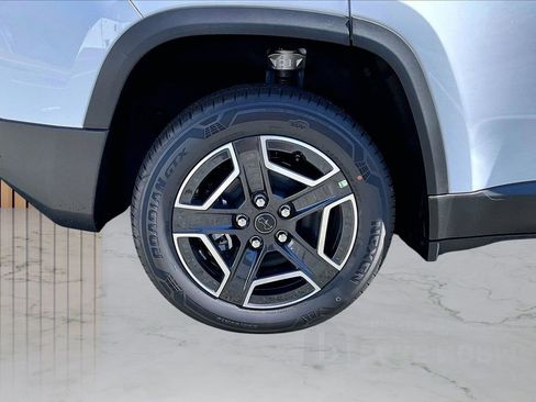 New 2026 Jeep Cherokee Laredo AWD/4WD image 33