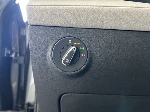 New 2026 Volkswagen Taos S image 15