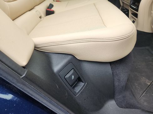 Used 2022 BMW X3 xDrive30i w/ Convenience Package w/ZPA AWD/4WD image 31