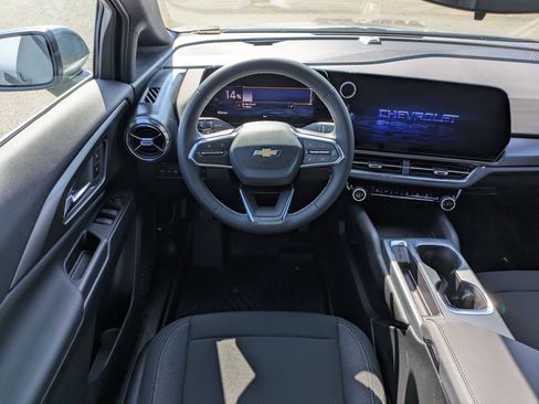 Used 2026 Chevrolet Equinox EV LT image 14