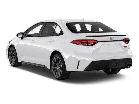 Used 2024 Toyota Corolla XSE FWD image 2