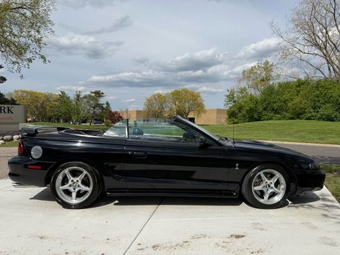 Used 1996 Ford Mustang Cobra RWD image 10