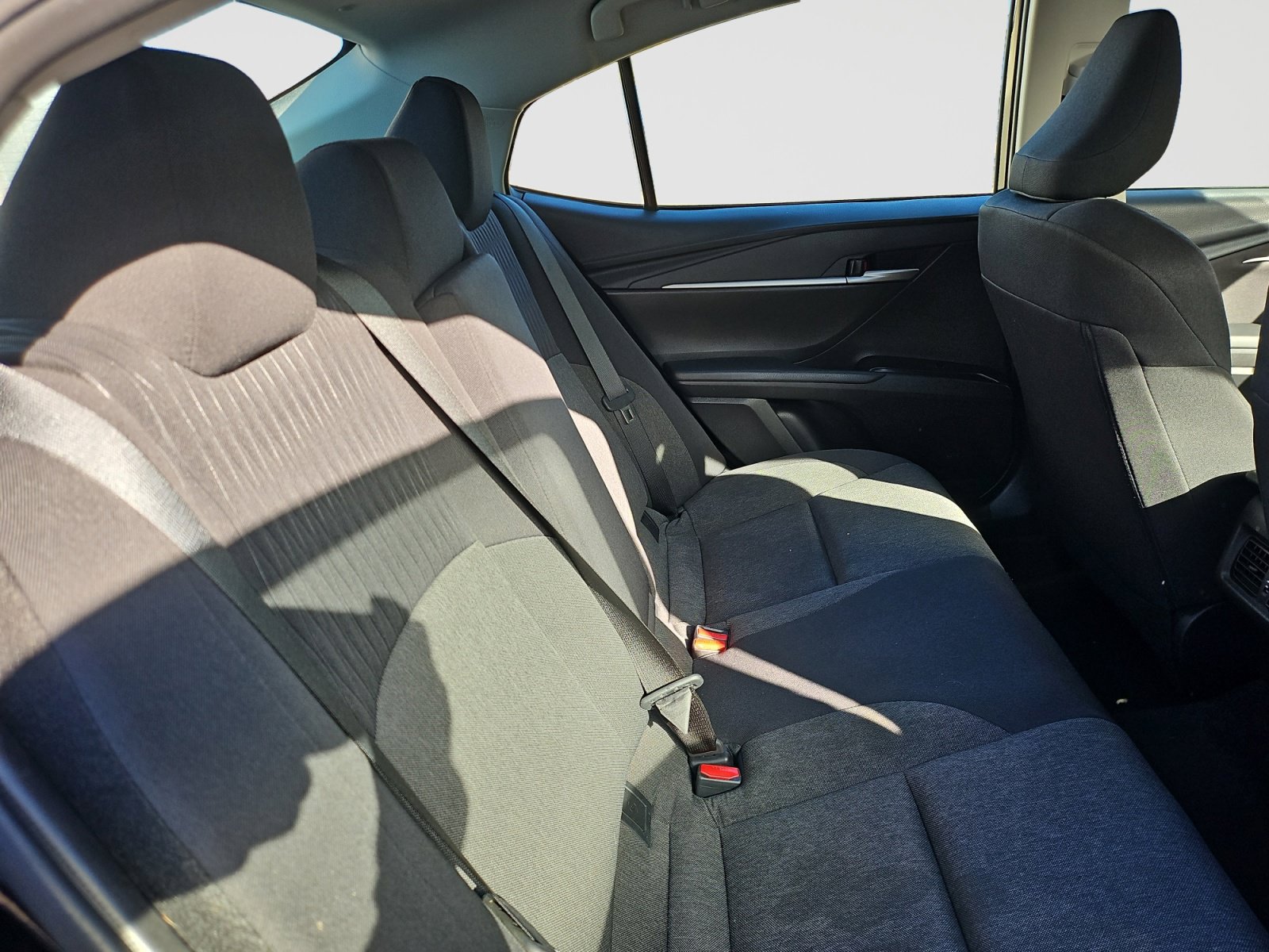 Used 2025 Toyota Camry LE FWD image 45