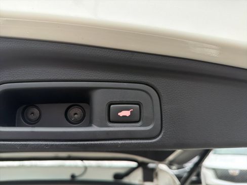 Used 2016 Honda Pilot Elite image 13