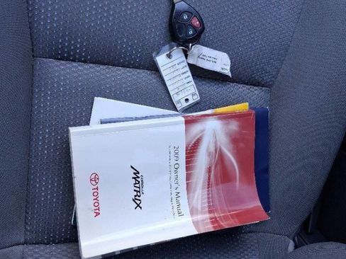 Used 2009 Toyota Matrix S FWD image 19