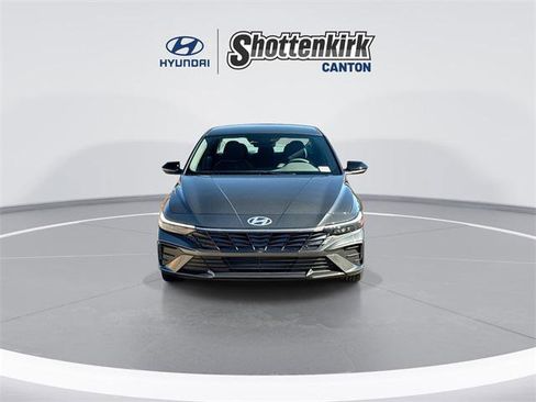 New 2026 Hyundai Elantra Sport image 3