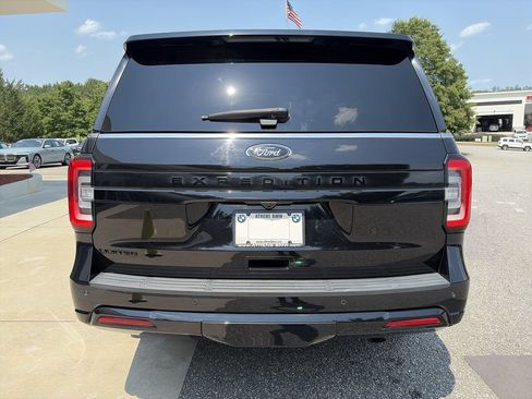 Used 2023 Ford Expedition Limited RWD image 12