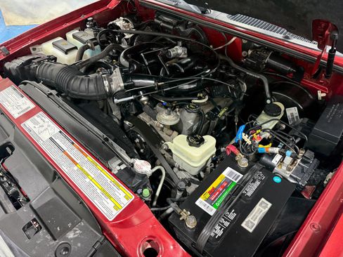 Used 1999 Ford Explorer 4WD 4-Door image 34