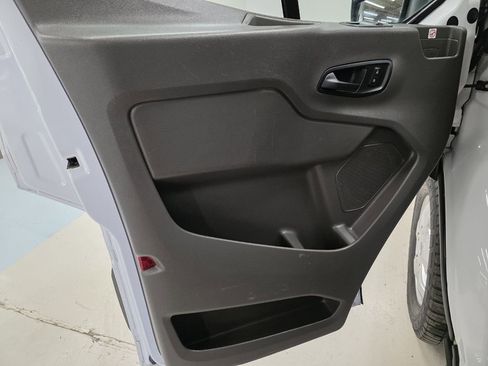 Used 2020 Ford Transit 350 XLT image 28