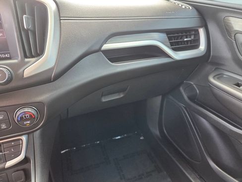 Used 2022 GMC Terrain SLT w/ LPO, Floor Liner Package AWD/4WD image 28