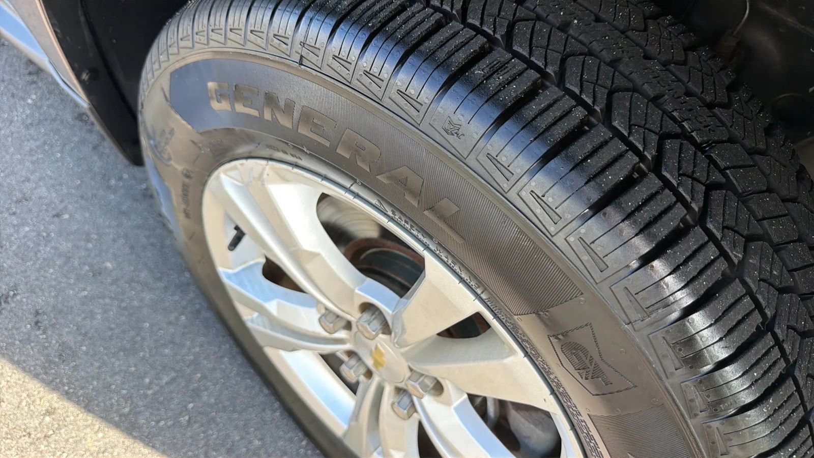 Used 2012 Chevrolet Equinox LT AWD/4WD image 10