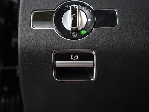 Used 2011 Mercedes-Benz S 550 4MATIC image 27