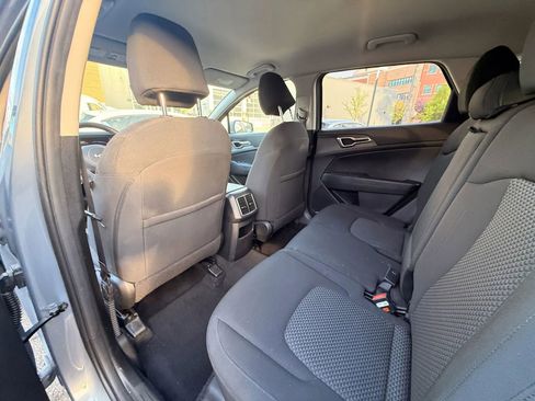 Used 2025 Kia Sportage LX image 26