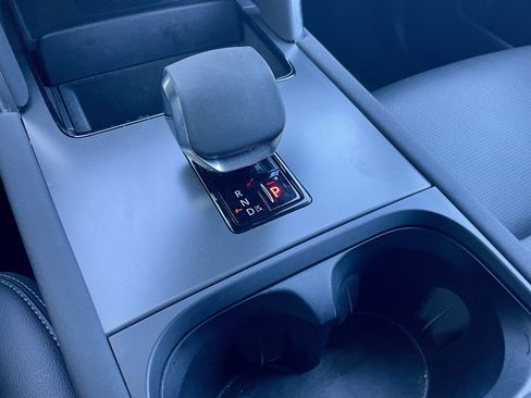 Certified 2024 Land Rover Discovery Sport Dynamic SE image 20