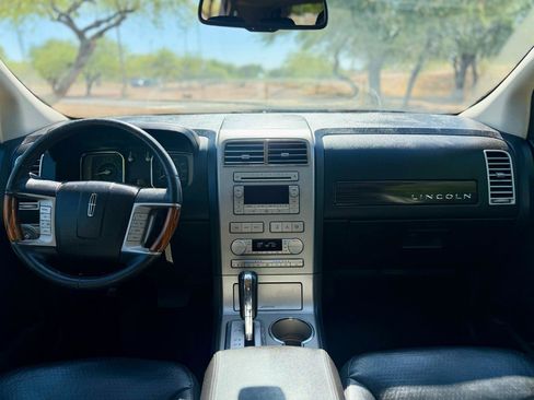 Used 2007 Lincoln MKX AWD image 13