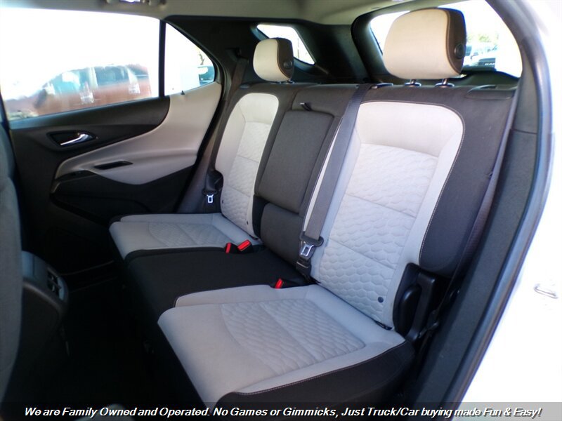 Used 2018 Chevrolet Equinox LS FWD image 19