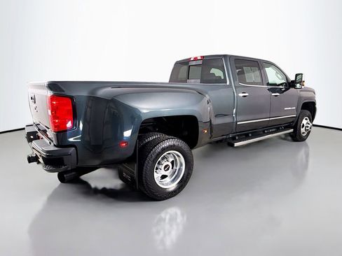 Used 2017 GMC Sierra 3500 Denali w/ Duramax Plus Package AWD/4WD image 8
