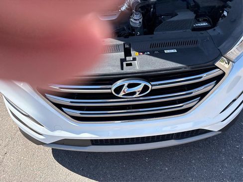 Used 2018 Hyundai Tucson Limited w/ Ultimate Package 02 FWD image 11