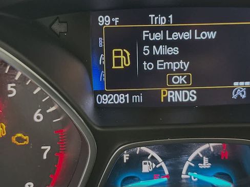 Used 2017 Ford Escape Titanium w/ Equipment Group 301A AWD/4WD image 19