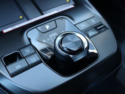 New 2026 Subaru Solterra AWD/4WD image 23