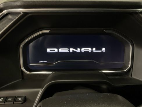 Used 2024 GMC Sierra 2500 Denali Ultimate image 15
