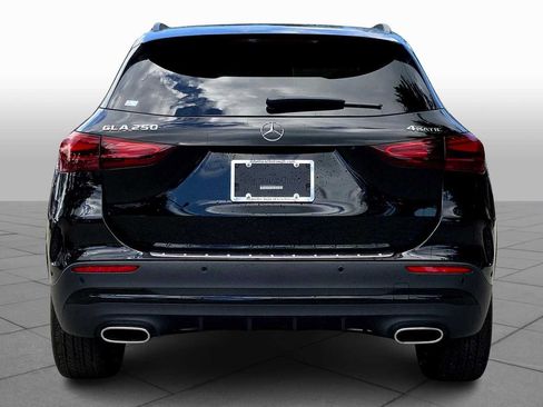 Certified 2026 Mercedes-Benz GLA 250 4MATIC image 4
