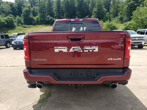 Used 2025 RAM 1500 Big Horn AWD/4WD image 4