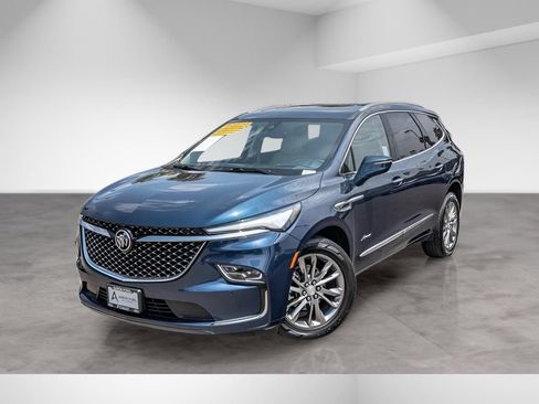 Used 2022 Buick Enclave Avenir w/ Avenir Technology Package AWD/4WD image 2