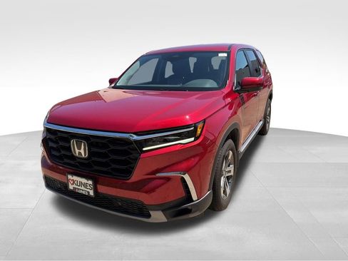 Used 2025 Honda Pilot EX-L image 5