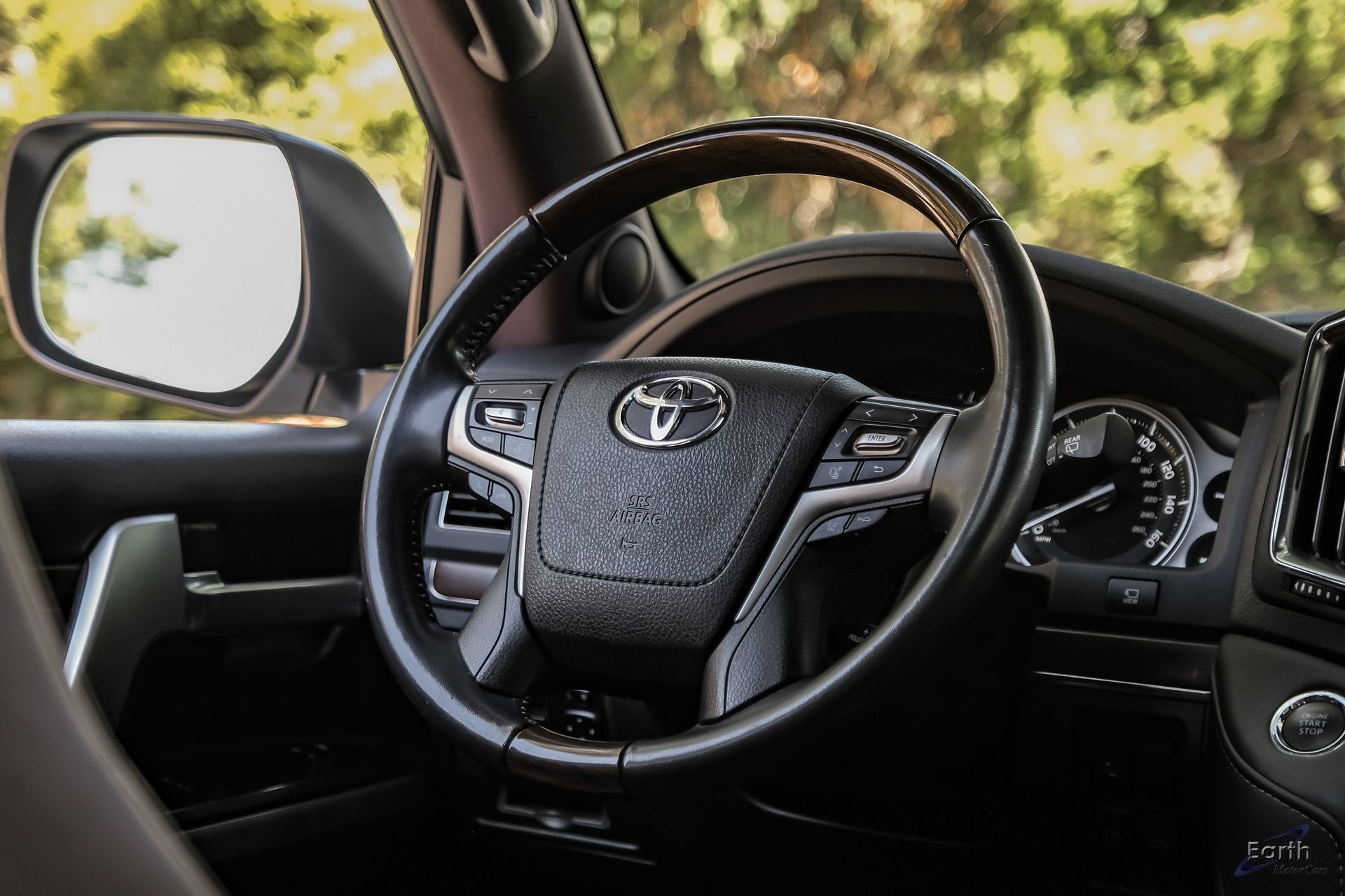 Used 2020 Toyota Land Cruiser AWD/4WD image 47