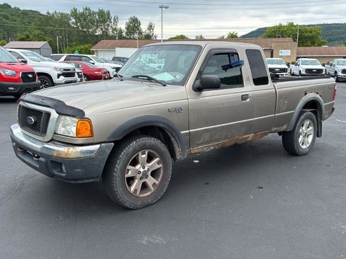 Used 2004 Ford Ranger XL AWD/4WD image 4