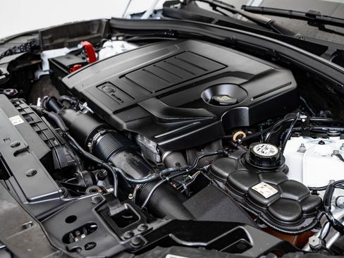 Used 2023 Land Rover Range Rover Velar R-Dynamic S image 47