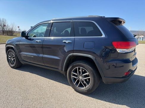 Used 2018 Jeep Grand Cherokee Limited w/ Luxury Group II image 2