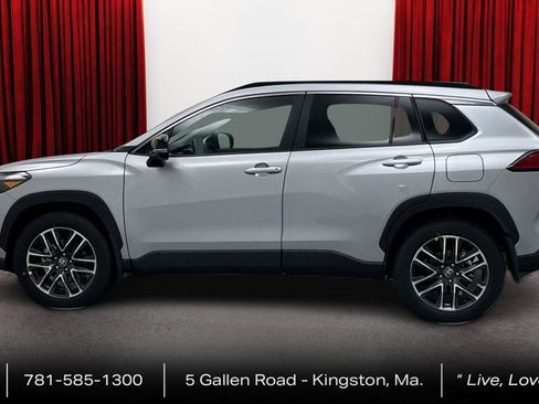 New 2026 Toyota Corolla Cross XLE w/ Convenience Package image 8