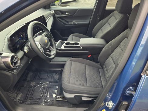 Certified 2025 Chevrolet Equinox LT FWD image 21