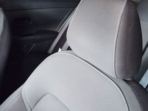 Used 2024 Nissan Sentra S FWD image 17