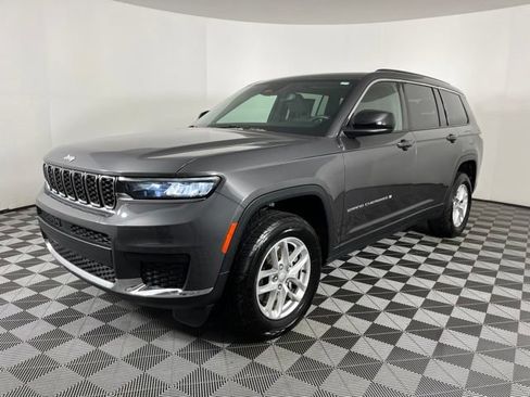 Used 2024 Jeep Grand Cherokee L Laredo RWD image 6