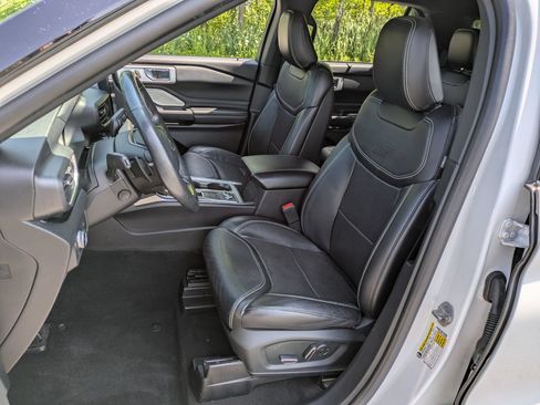 Used 2020 Ford Explorer ST w/ Premium Technology Package AWD/4WD image 7