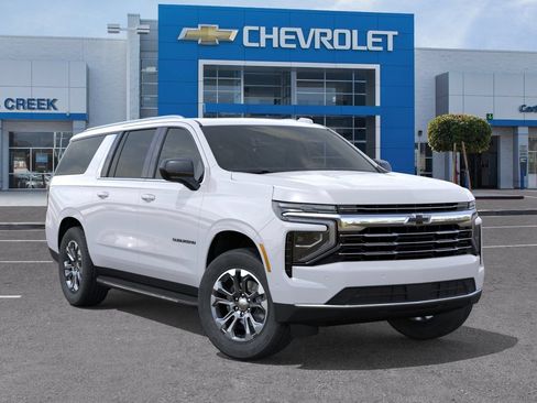 New 2026 Chevrolet Suburban LT w/ Sun And Tow Package AWD/4WD image 2