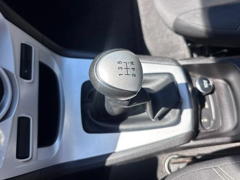 Used 2014 Ford Fiesta SE FWD image 21